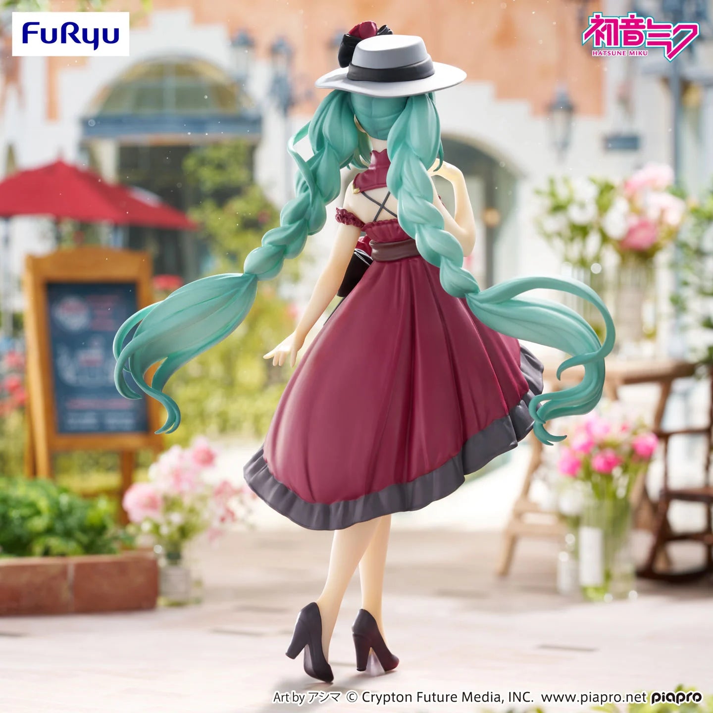 HATSUNE MIKU (Outing Dress Red Color Version) - Trio-Try-iT - Figura Coleccionable