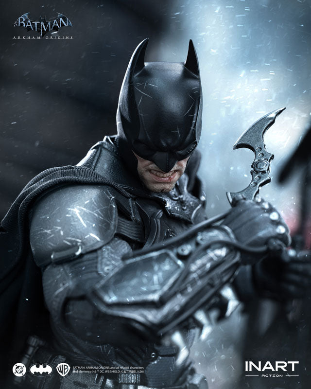 Batman: Arkham Origins - Batman (Battle Damaged Version) 1/12 Complete Model Action Figure - Figura Coleccionable