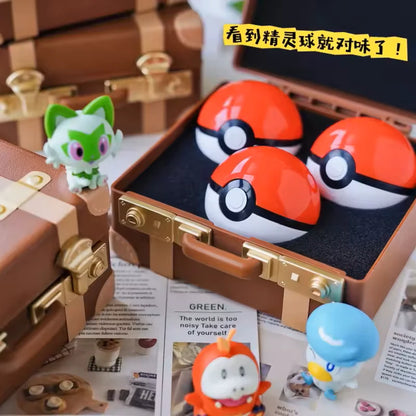 Pokémon - 30 aniversario - Palmsize Wonders - First Partner - Figura Coleccionable / Caja Misteriosa