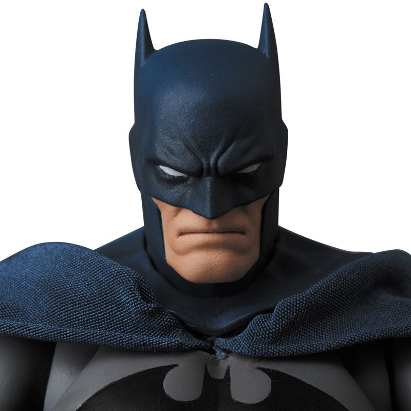 Preventa Batman Mafex No. 105 "Hush"