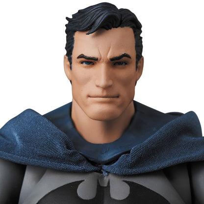 Preventa Batman Mafex No. 105 "Hush"