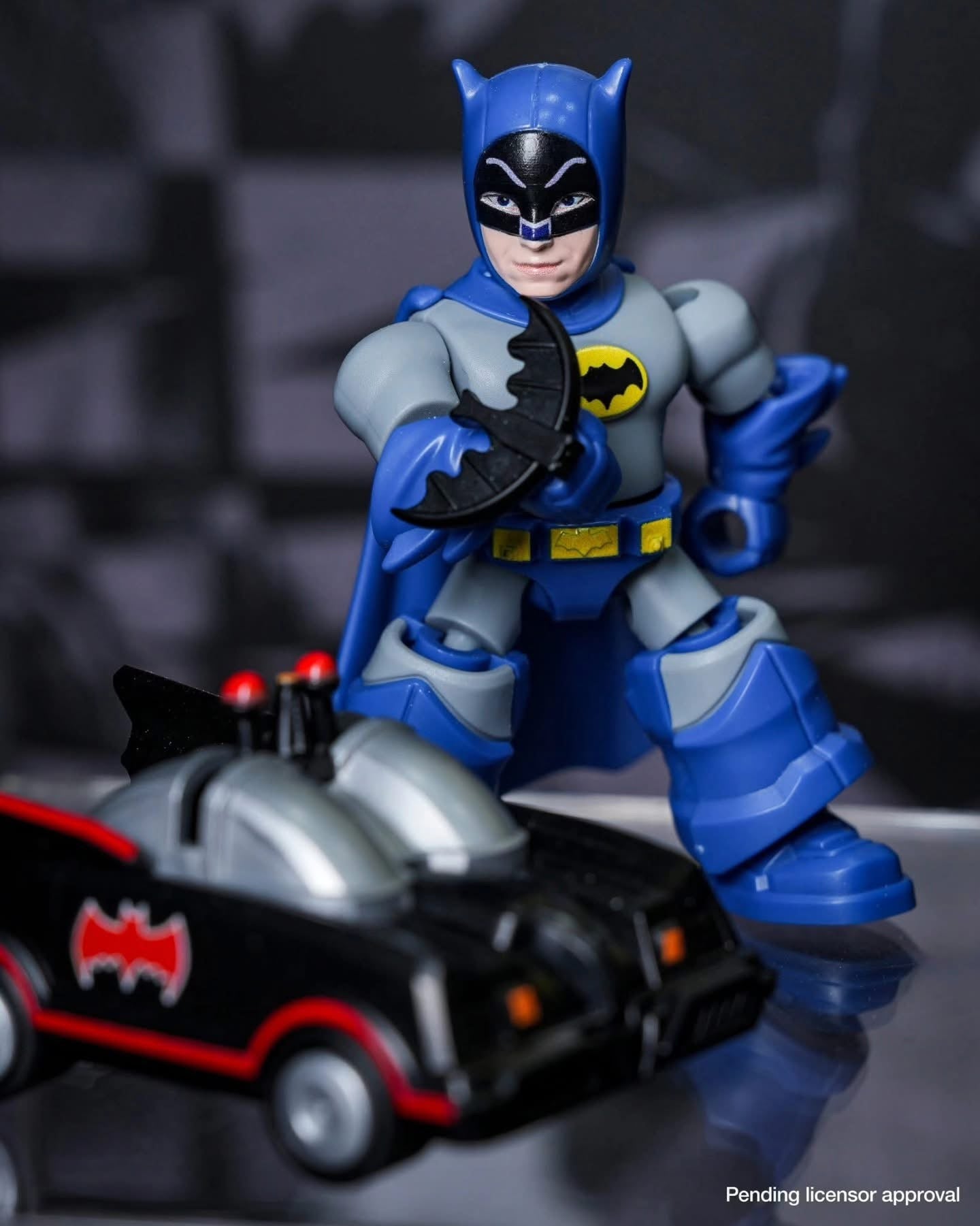 DC BATMAN DEFENDER Version 01 - Legendary Batman Assemble - Model Kits Blokees - Figura Coleccionable / Caja Misteriosa / Model Kit