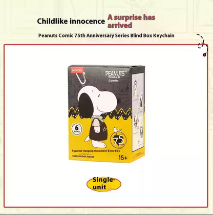 SNOOPY - 75th Aniversary Peanuts Serie - Colgante de Peluche / Caja Misteriosa