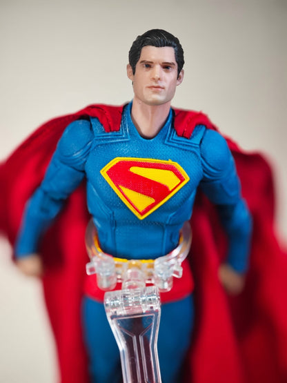 SUPERMAN (con Krypto)  (versión Deluxe) - Figura Coleccionable