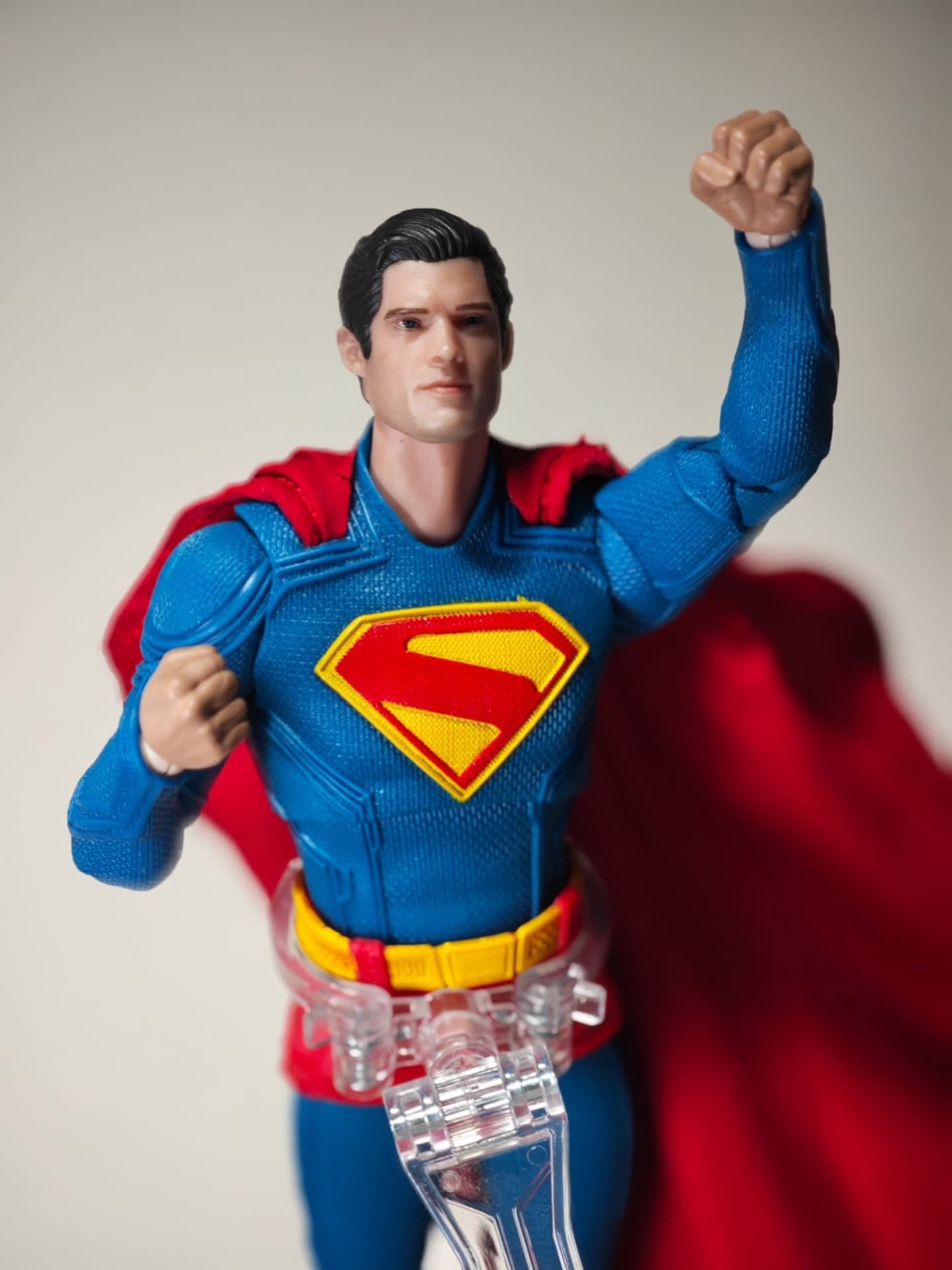 SUPERMAN (con Krypto)  (versión Deluxe) - Figura Coleccionable