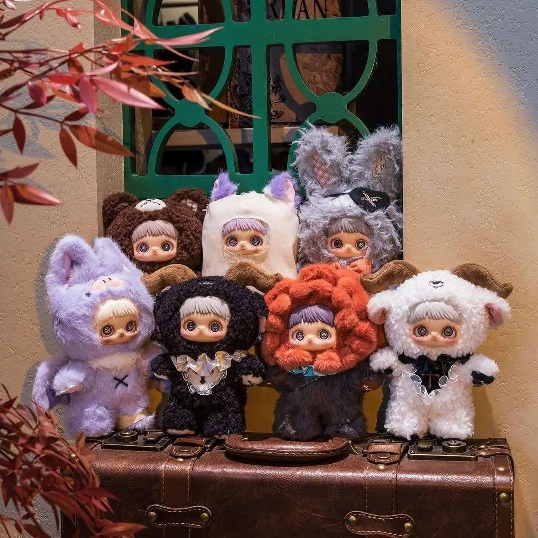 MAYMEI - Dark Forest Series - Colgante de Peluche / Caja Misteriosa