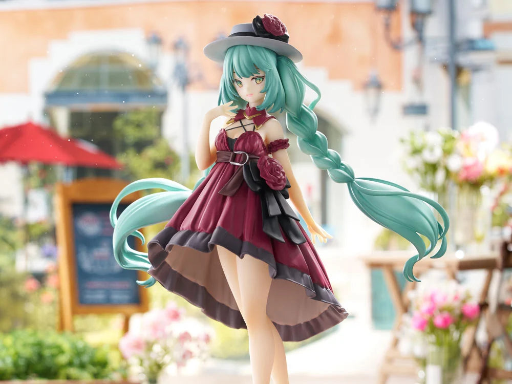 HATSUNE MIKU (Outing Dress Red Color Version) - Trio-Try-iT - Figura Coleccionable